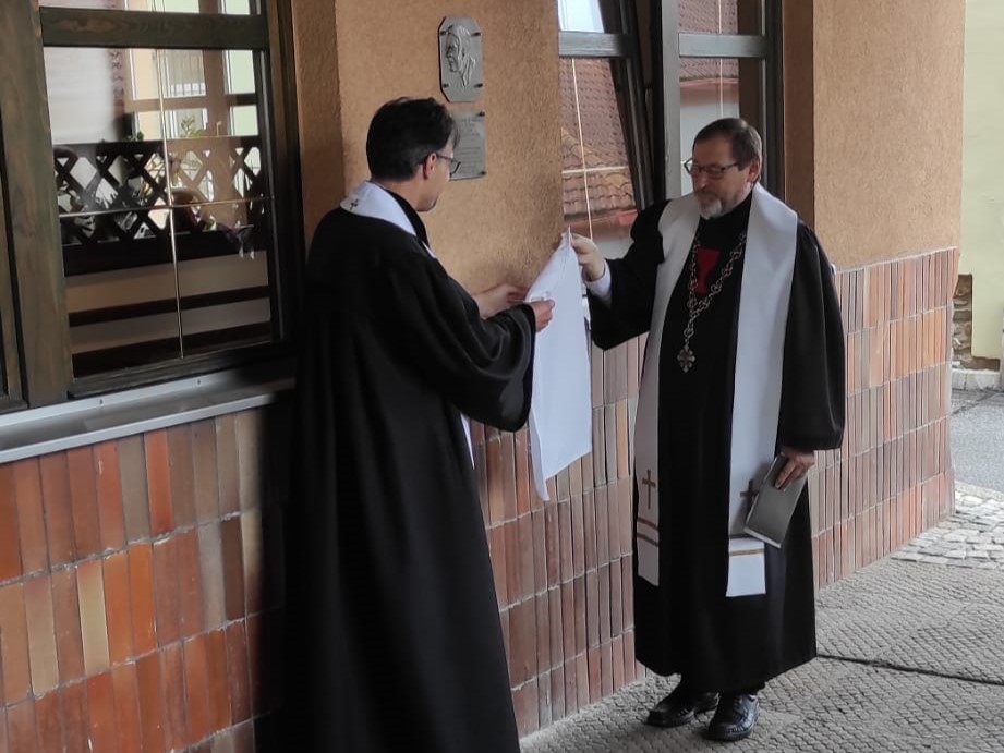 V Husinci byla odhalena pamětní deska hudebnímu skladateli J. F. Píchovi.